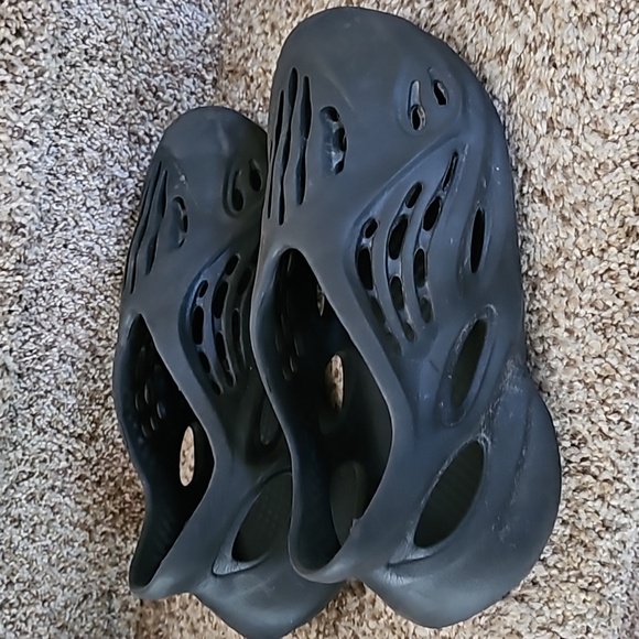 Yeeeeezy style black foam runner shoes size 39 - Picture 4 of 12